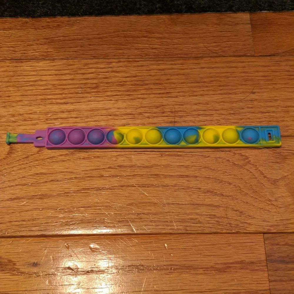 NEW $2 with bundle!! Mystery push pop fidget sensory pop it bracelet silicone